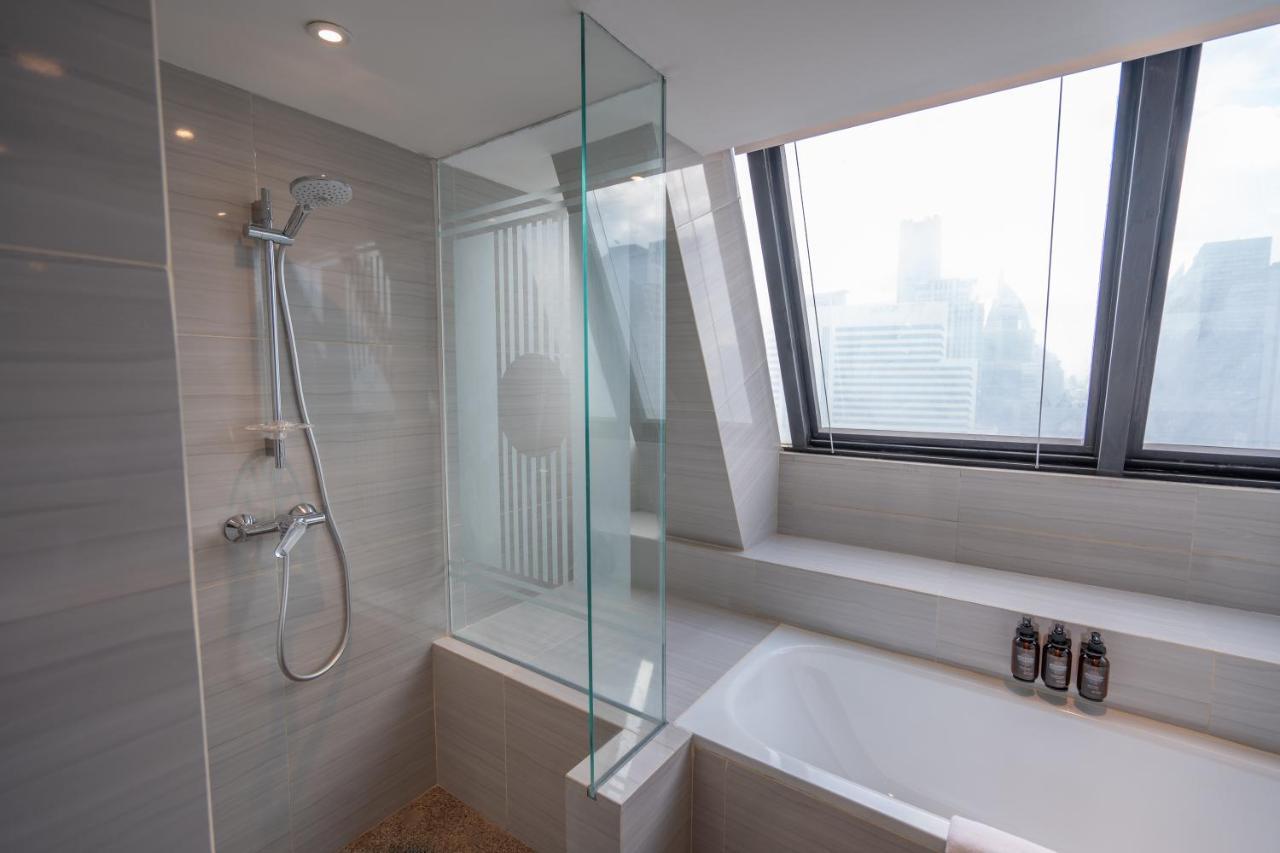 Corner Triple Room